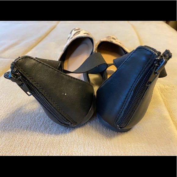 Cheetah Pattern Flats - Picture 4 of 4